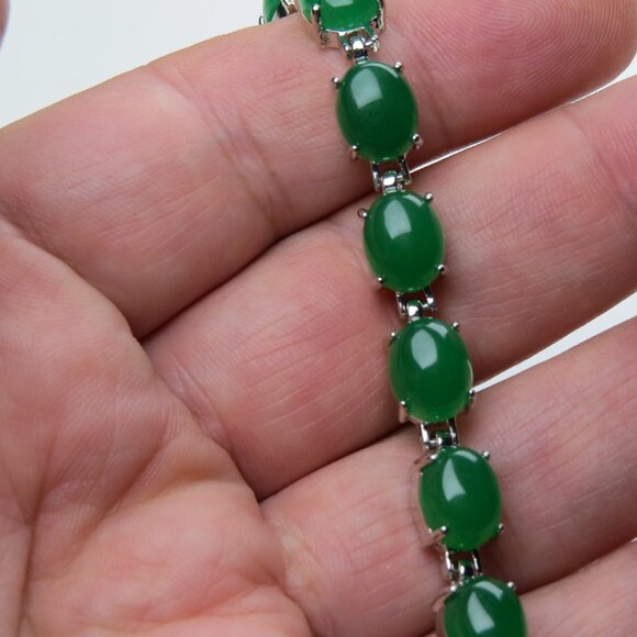 14k W. Gold  plated Jade Bracelet - Picture 2 of 3